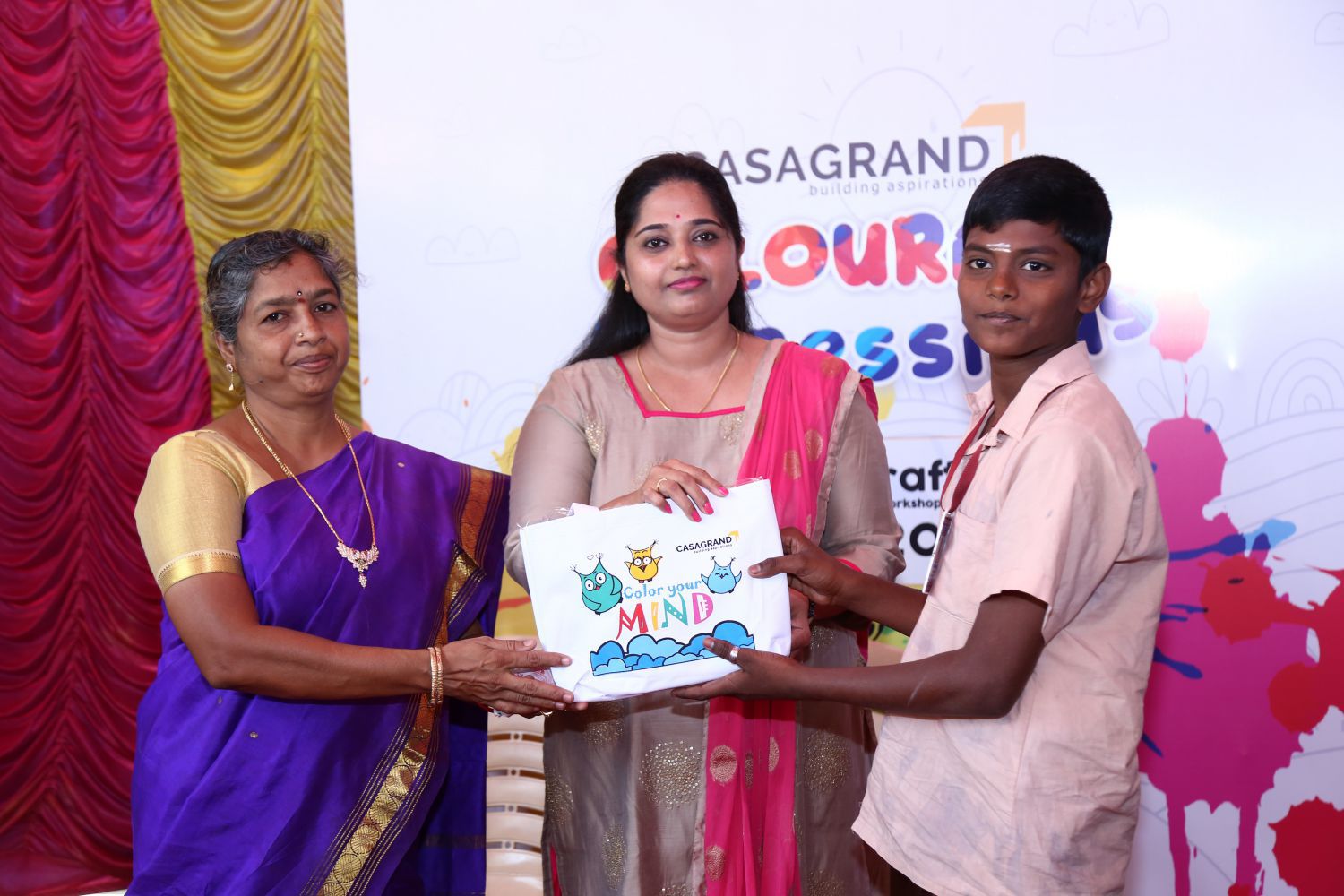 Casagrand Builder distributed Arts & Crafts materials to 100 govt. school student